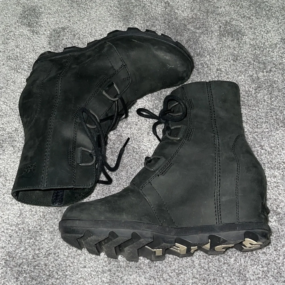 Joan of arctic wedge boots in Black - Picture 3 of 4